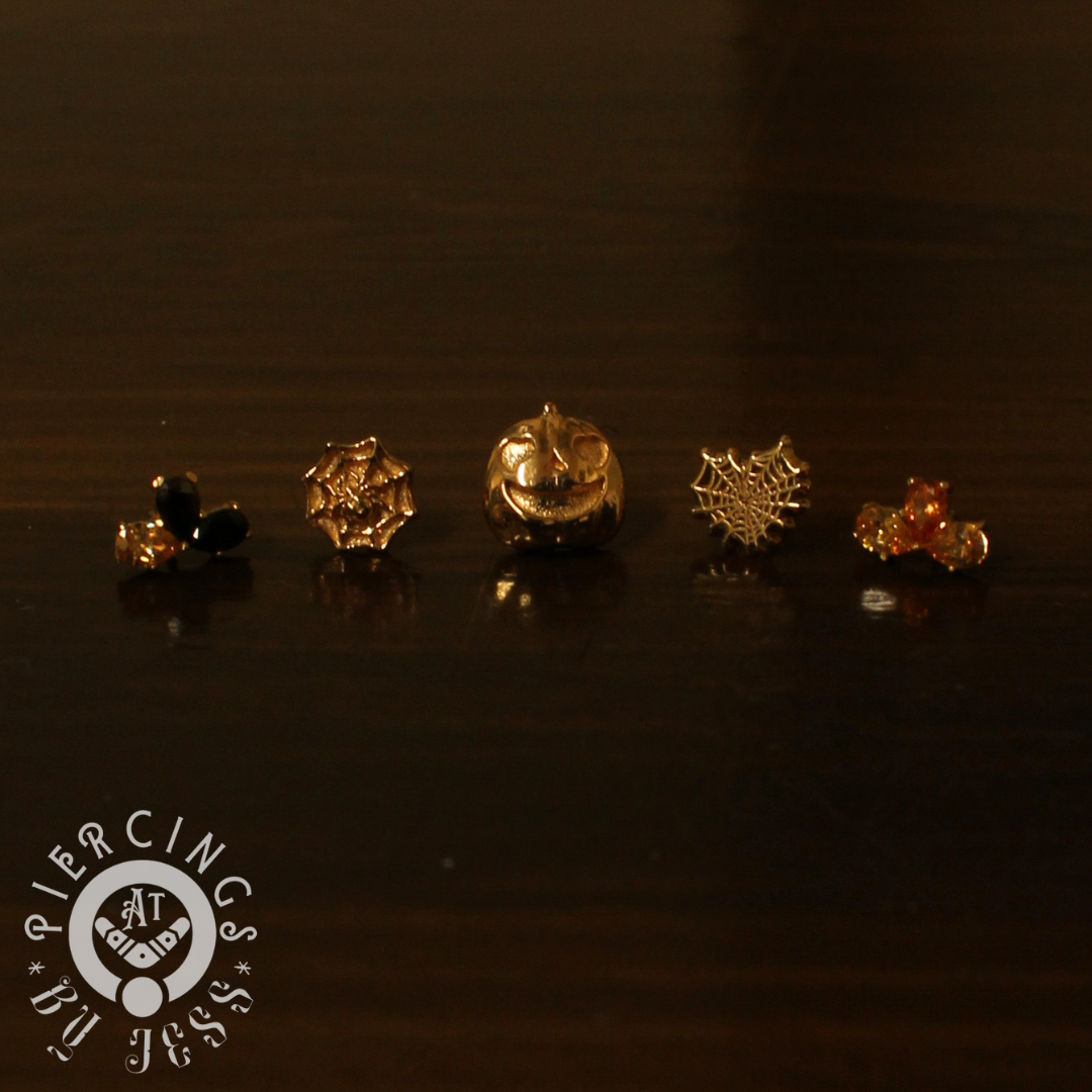 Anatometal 18k Solid Rose Gold Threadless Amber Yellow, Brown, Black 3 Stone Pear End