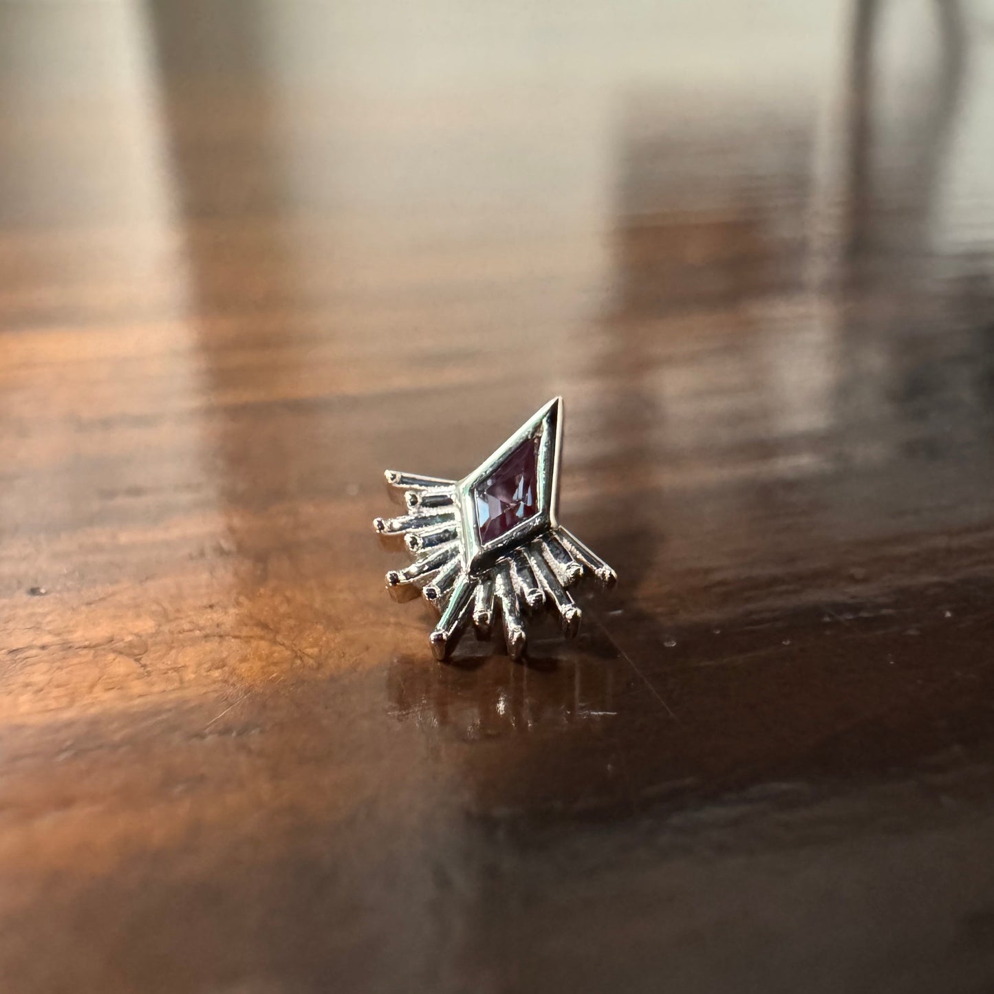 BVLA 14k Solid White Gold Threaded 14/12 Gauge 3x1.5mm Chatham Lab Created Alexandrite Kite Borderline End