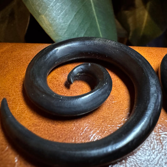 Tawapa Ebony 11mm Spirals (Pair)