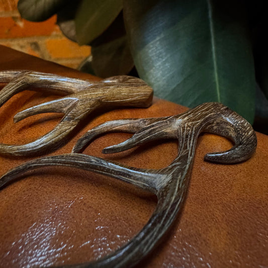 Tawapa Ebony 8mm Antlers (Pair)