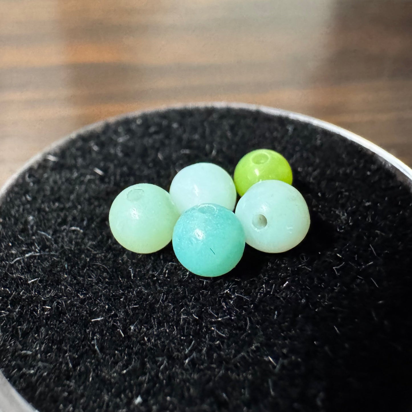 Boomerang Captive Beads