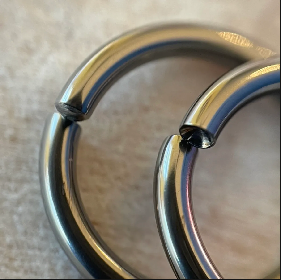 Cinch Niobium Teardrop Ball and Cup Seam Rings