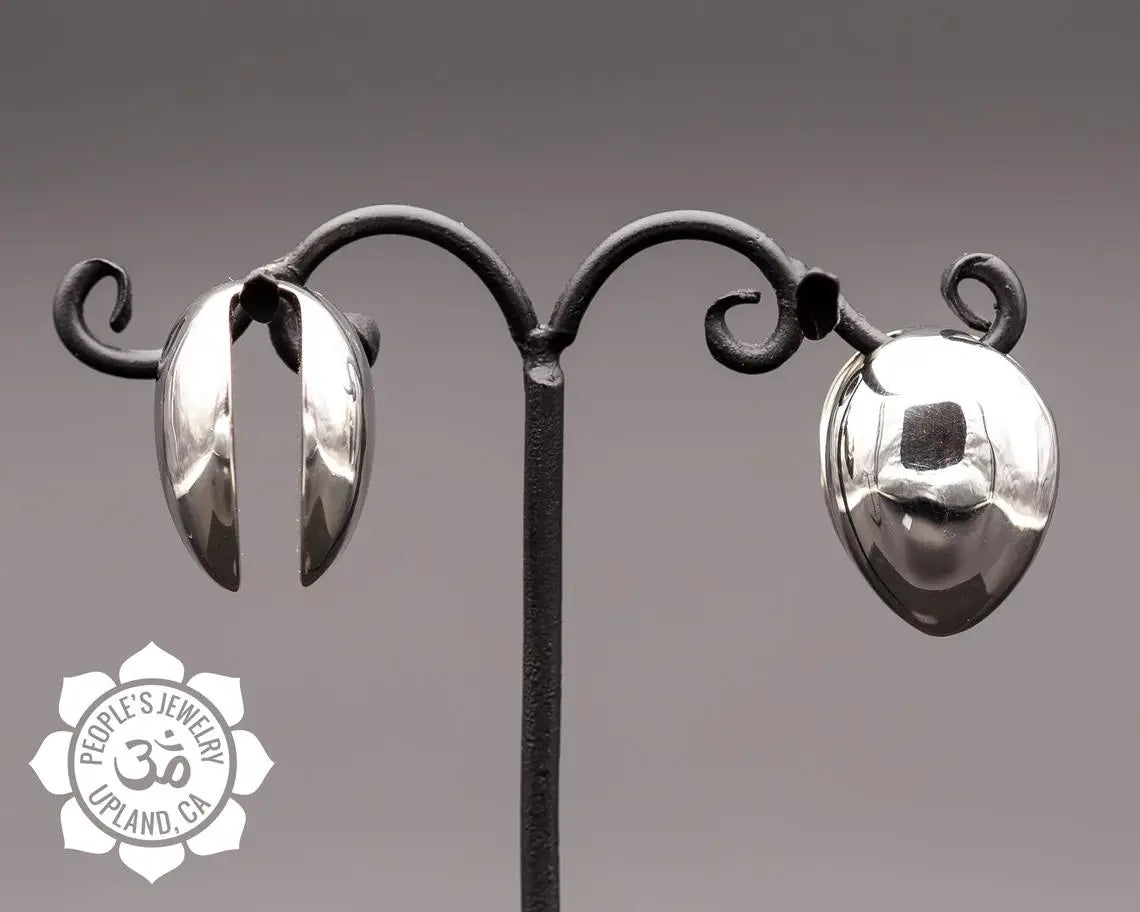 People's Jewelry White Brass Spade Weights (Pair)