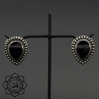 People's Jewelry Brass Ornate Spades with Black Shell (Pair)